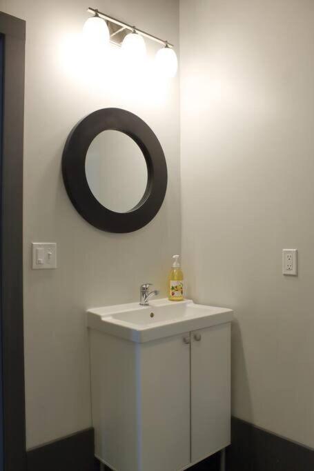 Suite #B, Industrial Styling, Ac Halifax Buitenkant foto
