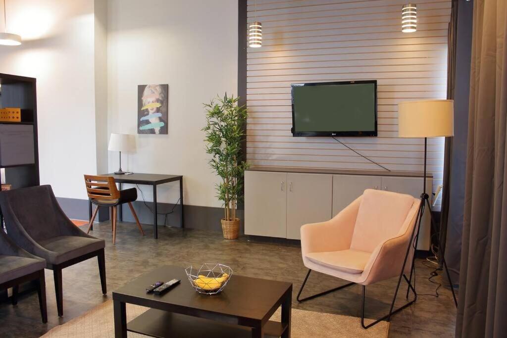 Suite #B, Industrial Styling, Ac Halifax Buitenkant foto