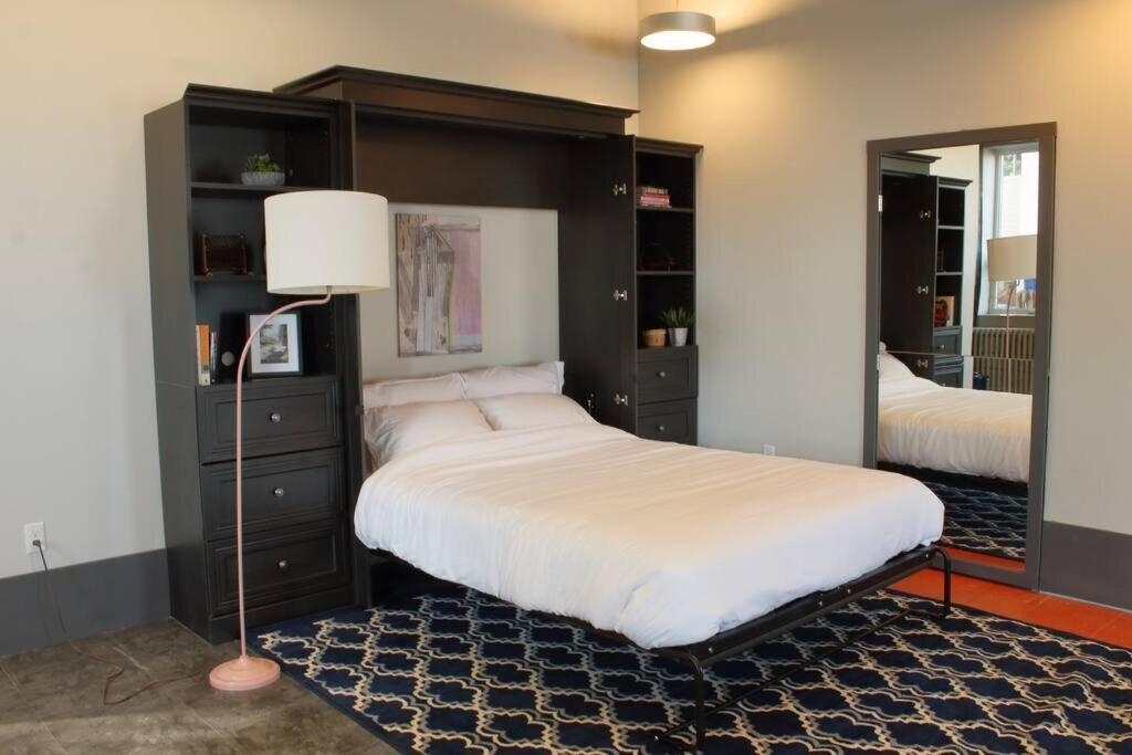 Suite #B, Industrial Styling, Ac Halifax Buitenkant foto