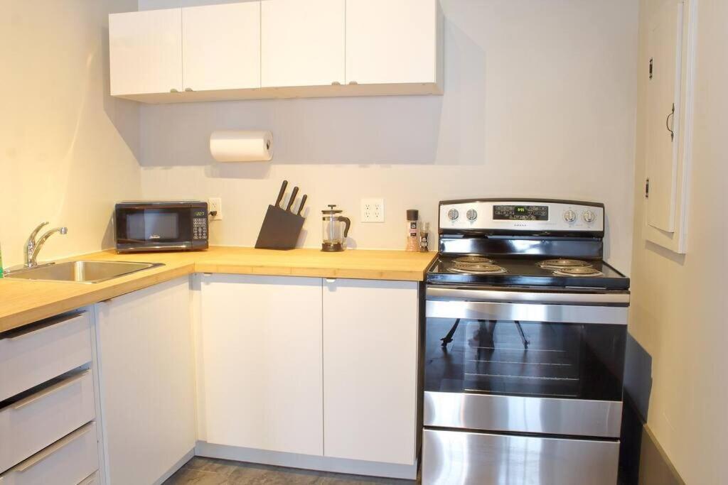 Suite #B, Industrial Styling, Ac Halifax Buitenkant foto